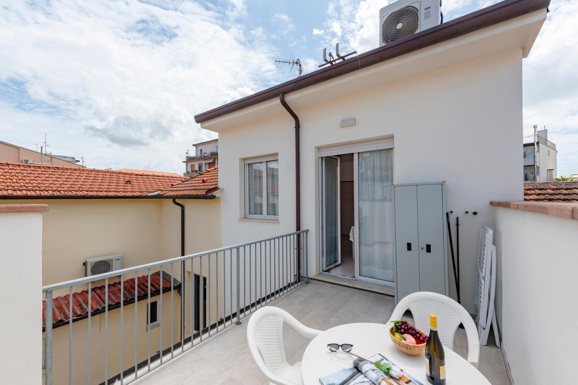 Suite Ondina Viareggio Apartments - Happy Rentals Ngoại thất bức ảnh